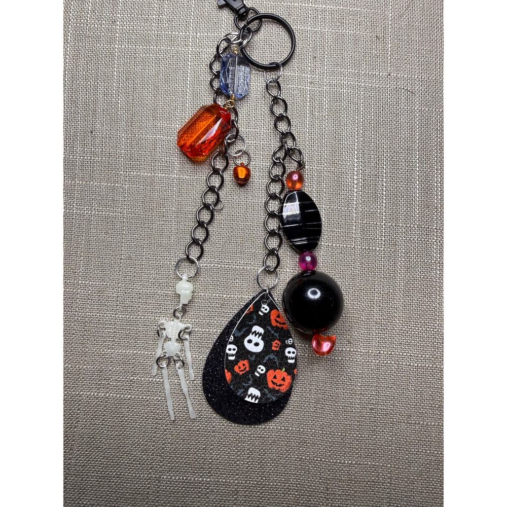 Halloween Purse Charm Skeleton Pumpkin Beaded Keychain 8” - Picture 2 of 7
